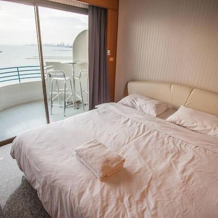 Pattaya Seaside Balcony/Beach Front/4 Peoples Na Chom Thian Exterior photo